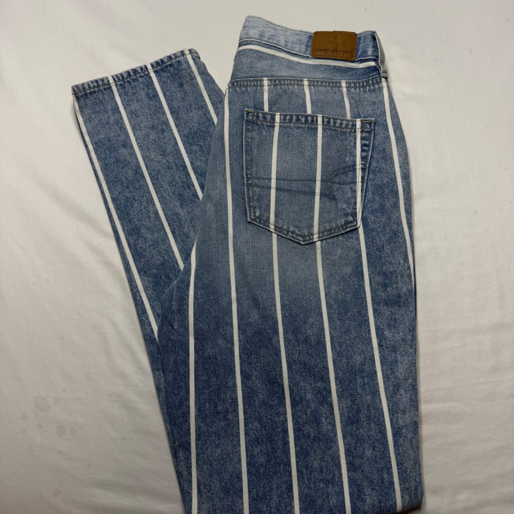 American Eagle Mom Jean Striped High Rise Blue White Denim Pants Size 4